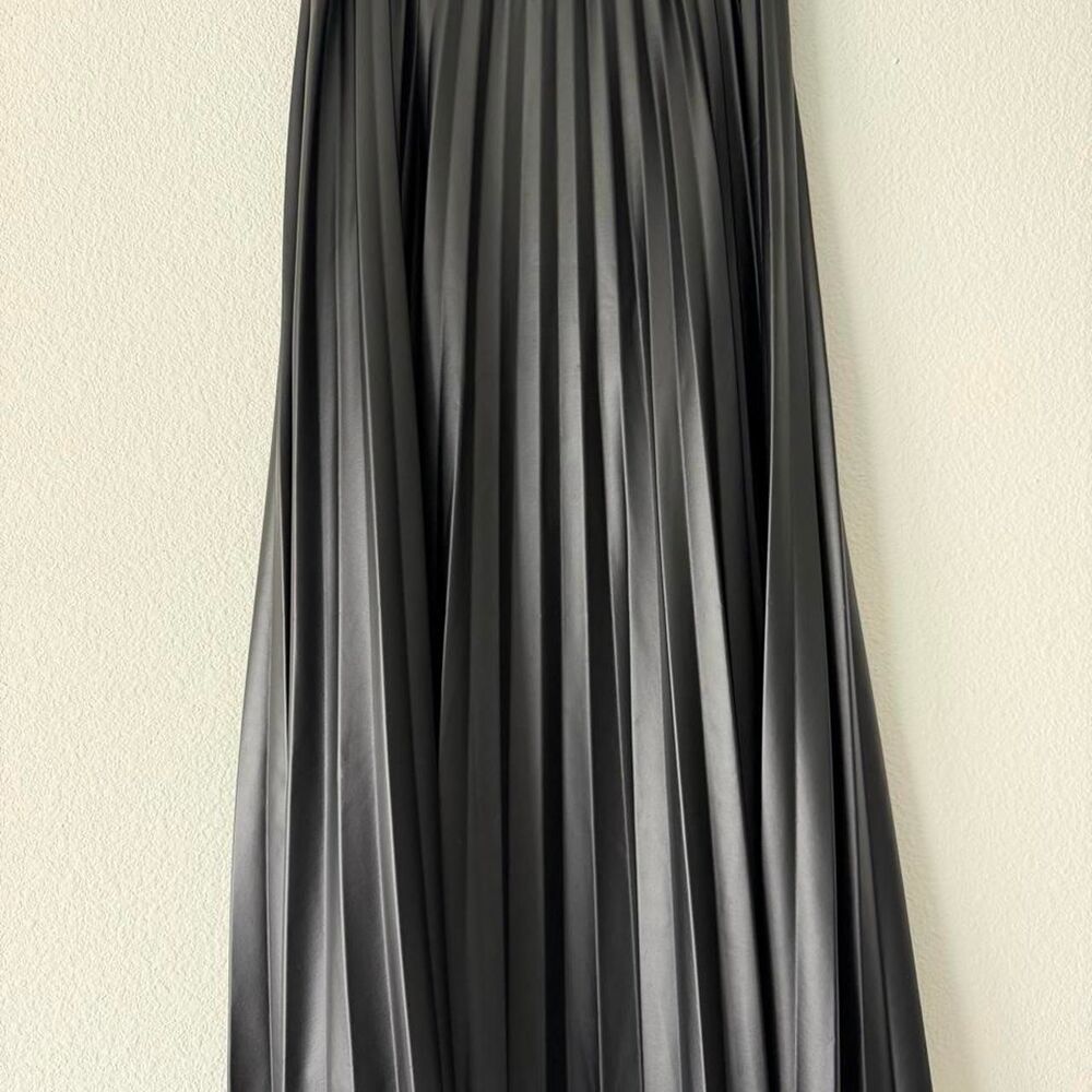 ASOS DESIGN Black Pleated Faux Leather Look Midi Maxi Skirt Elastic Waist Y2K 4
